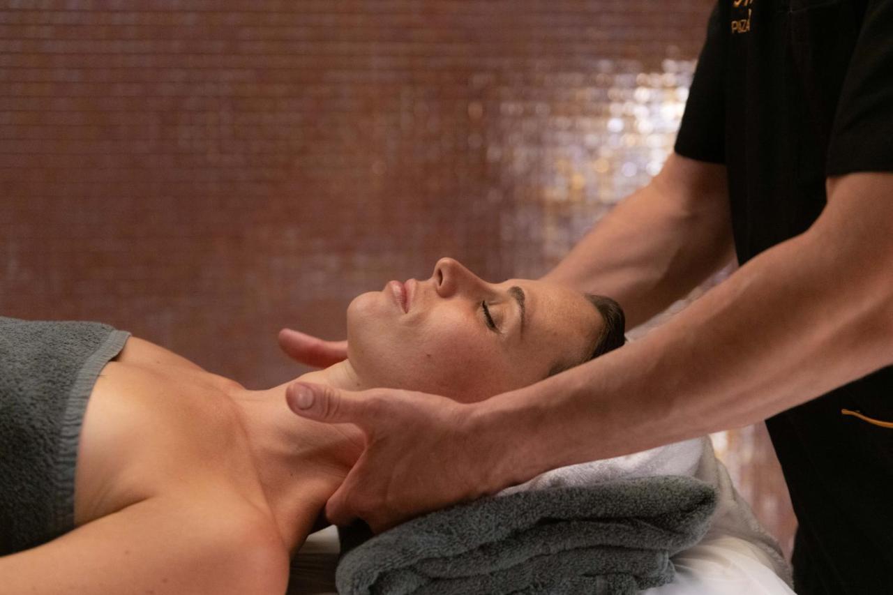 Grand Plaza Hotel & Wellness Ανδόρρα λα Βέγια Εξωτερικό φωτογραφία Craniosacral therapy