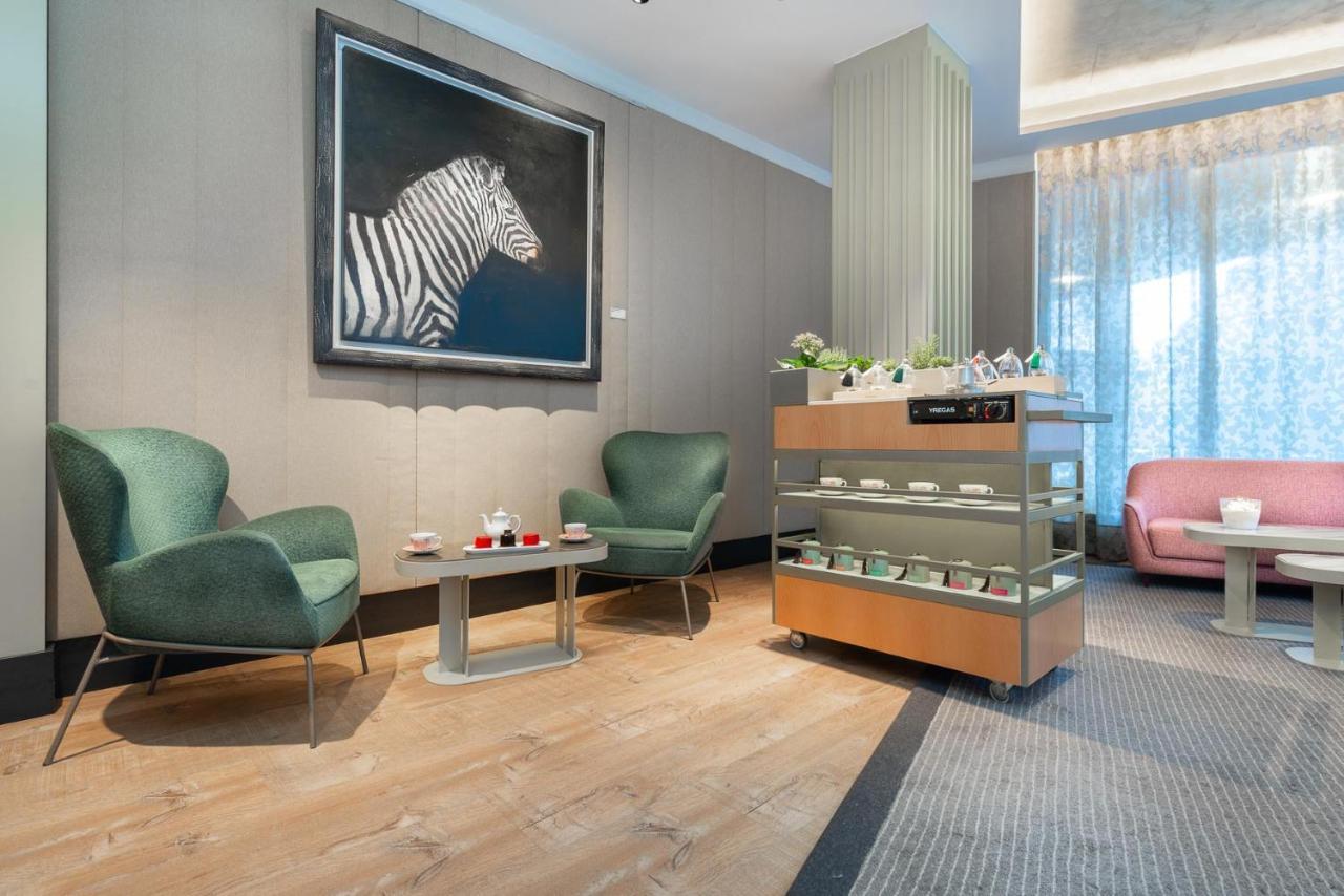 Grand Plaza Hotel & Wellness Ανδόρρα λα Βέγια Εξωτερικό φωτογραφία The interior of the lounge