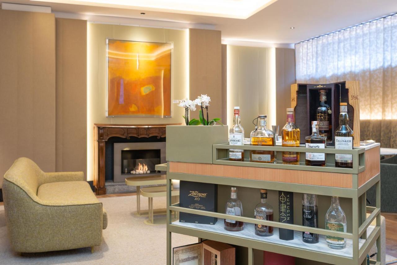 Grand Plaza Hotel & Wellness Ανδόρρα λα Βέγια Εξωτερικό φωτογραφία The bar at the hotel